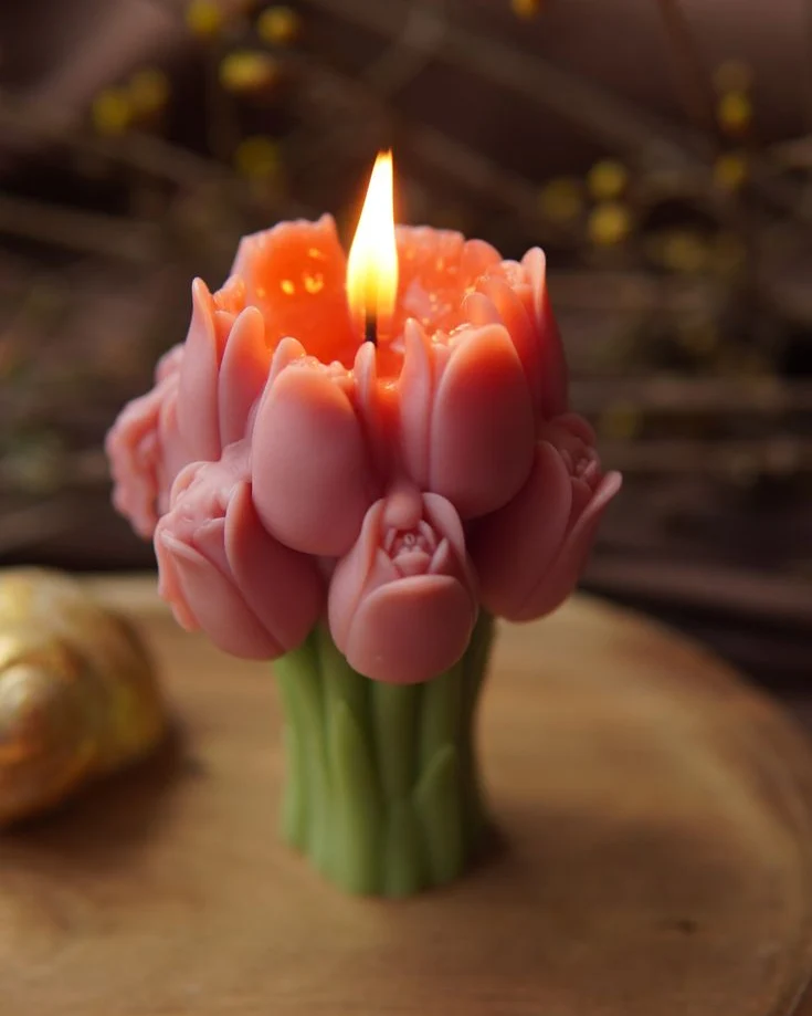Tulip Candle